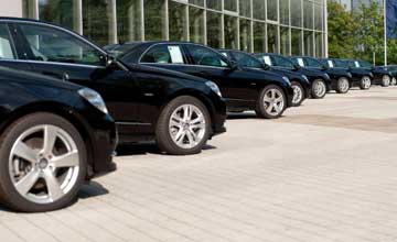 Auto neuve ou une auto d’occasion Auto neuve